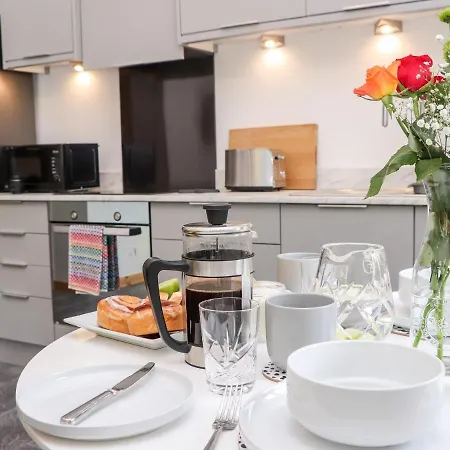 Semesterbostad Lands Brow Red Dial